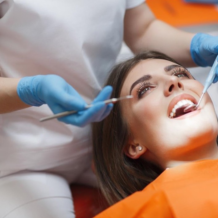 Dentista con paciente